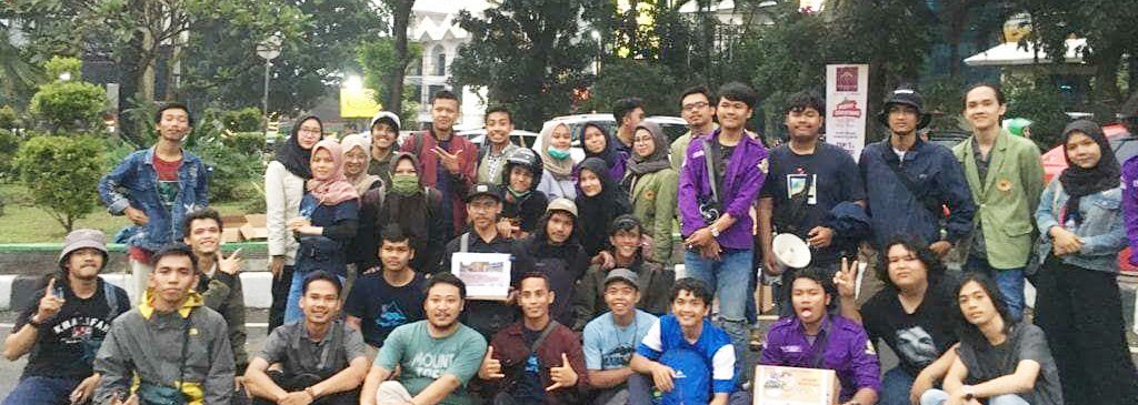 Keluarga Mahasiswa UNIDA Bogor Turun ke Jalan Galang Donasi Peduli Bencana Banjir dan Longsor Bogor